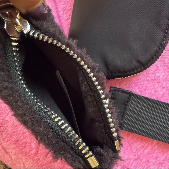 Lululemon Dual Pouch Wristlet
Plush Fleece - Black - Picture 7 of 10